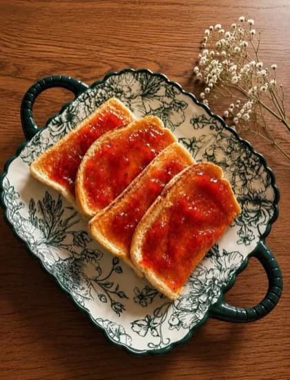 Toast served with one of the Cherry Tree Cafe's sweet toppings